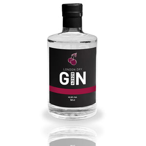 Der GIN42929 aus Wermelskirchen kommt in einer schicken Flasche mit einem edlen schwarzen Label mit einer roten Kirsche abgebildet