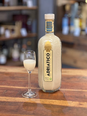 Der weiße Amaretto von Adriatico ist 100% natürlich und vegan. Der Amaretto ist sehr mild mit einer leckeren Geschmachksnote nach Marzipan.