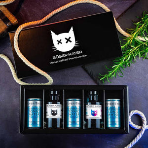 Böser Kater handcrafted Premium Gin aus Eppingen Deutschland. Geschenkbox gefüllt mit zwei Ginsorten und 3 x Fever - Tree Tonic Water