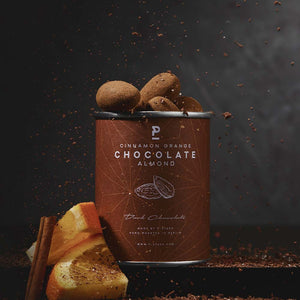 Mandeln mit Schokolade mit Zimt und Orange in der typischen P-Stach Dose aus Berlin