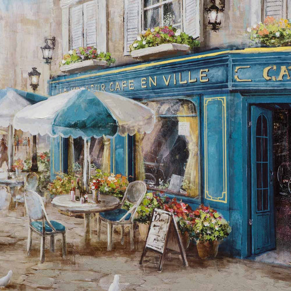 Das Gemälde präsentiert ein typisches Café in Frankreich. Das Cafe ist in Blau gestrichen. Vor dem Café sind Sonnenschirme, Tische und Stühle aufgestellt, die von bunten Blumen umgeben sind.