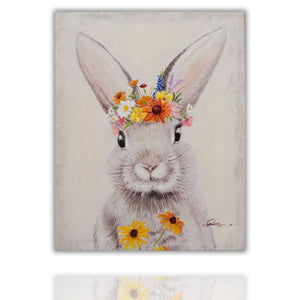 Auf einem Acrylgemälde ist ein hase mit Blumen zu sehen. das niedliche Häschen kommt nicht nur zu Ostern gut an. Wanddeko.