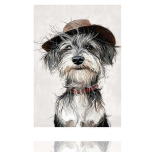 Hunderasse Schnauzer auf einem Acrylgemälde. Der Hund trägt einen Hut, ein rotes Halsband und sieht sehr abenteuerlustig aus.
