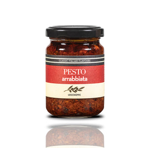 Das rote Pesto arrabbiata von Greenomic ist pikant und etwas scharf. Es verleiht ihren Pasta oder Speisen eine feinen Würze.