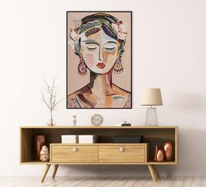 Das Gemälde einer schlafenden Schönheit hängt über einem schicken Sideboard