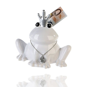 Weiße Keramik Spardose Froschkönig der Marke Gilde. Der Froschkönig trägt um den Hals eine Halskette mit Krone. Schicke Spardose.