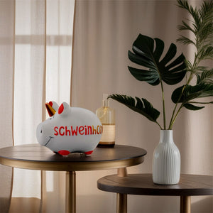Die Spardose Schweinhorn sieht einfach drollig aus und ist ein echter Blickfang in Deiner märchenhaften Wohnung.
