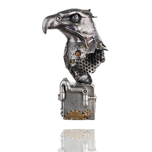 Skulptur eines Adlers im Steampunk Style