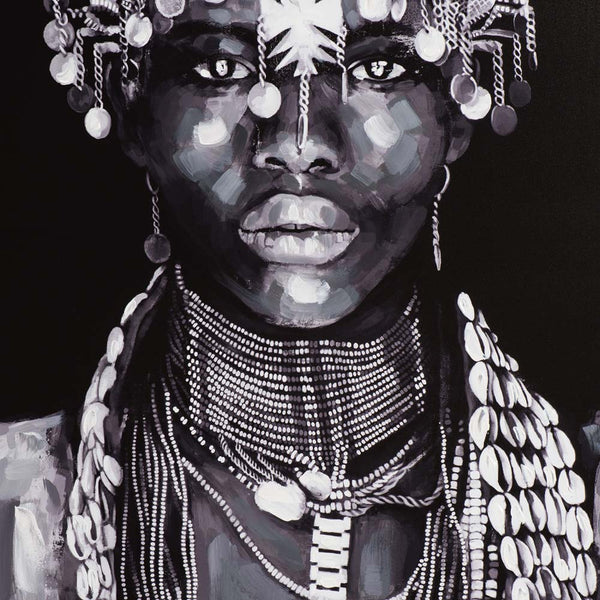 Gemälde einer wunderschönen afrikanischen Frau die sehr viel Schmuck auf dem Kopf und um den Hals trägt. Der facettenreiche afrikanische Schmuck und die Schönheit dieser Person stehen auf dem Gemälde in wunderbaren Einklang.