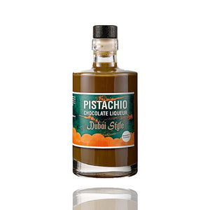 Pistachio Chocolate Liqueur steht auf der schnen Flasche von Wajos. Der Pistazien- Schokoladenlikör hat eine dunkelbraune schokoladige Frabe