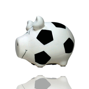 Dieses Sparschwein sieht wie ein Fußball aus. Gerne wird es an Fußballer, Fußballfans, Fußballspieler verschenkt. Das schwarz weiße Fußballschwein von KCG sieht nicht nur toll aus, sondern hilft auch sparen auf die nächsten Fußballtickets oder Fußballtrikots der Lieblings Fußballmannschaft.